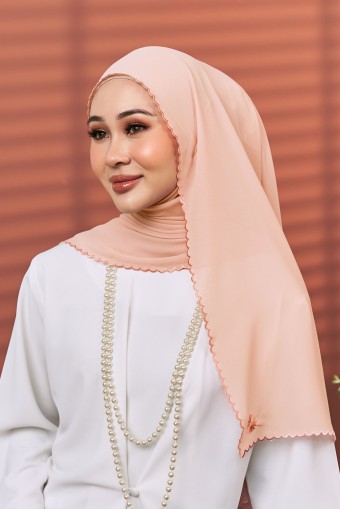 TIARA Sulam Shawl in Peach